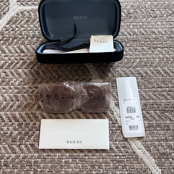 Gucci Oversized Sunglasses GG1314S-005 - Picture 4 of 6